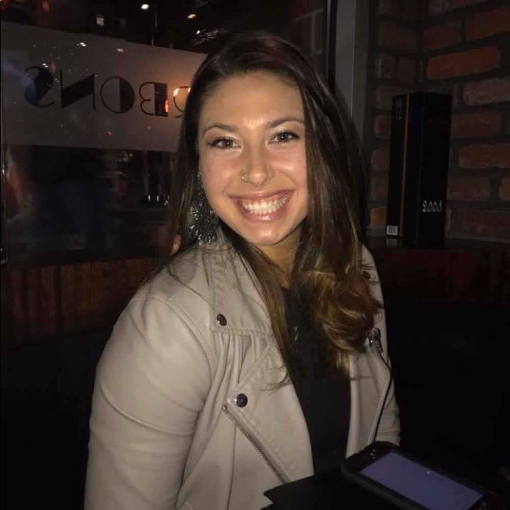 Meet your Posher, Corinne
